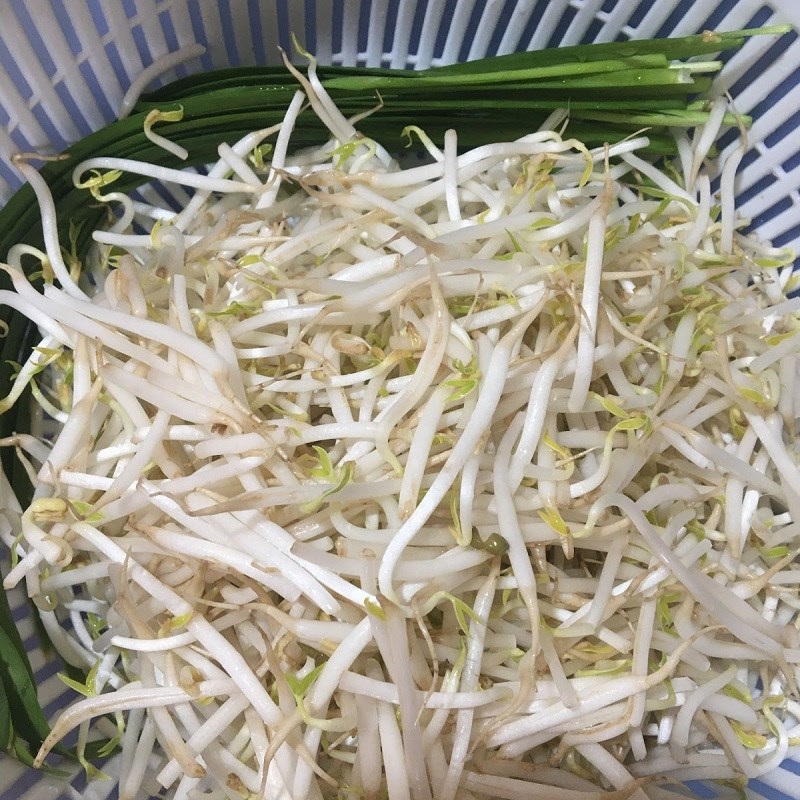 Step 1 Prepare ingredients for Stir-fried shrimp with chives