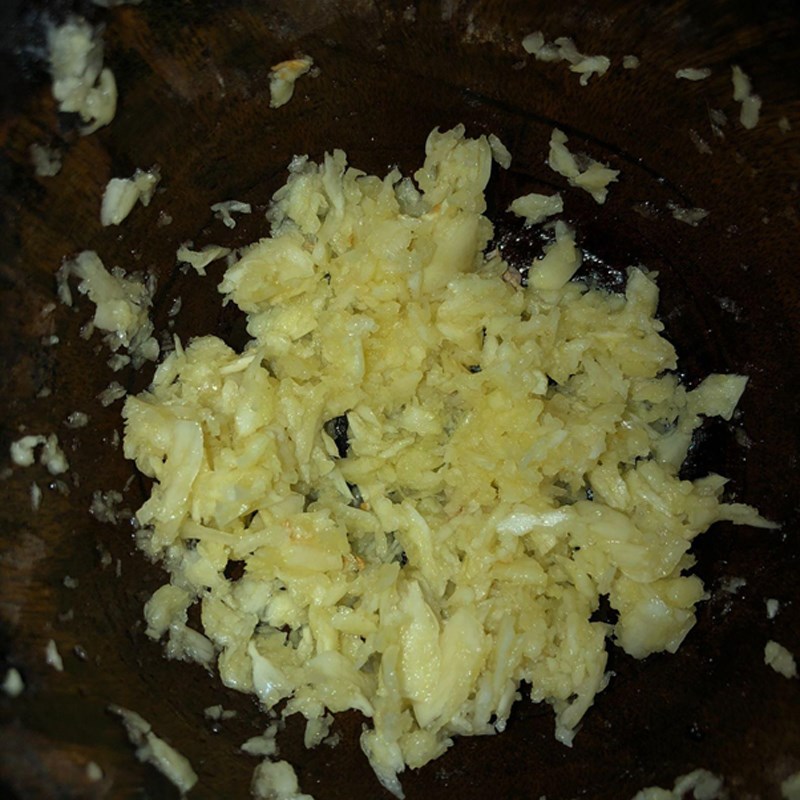 Step 1 Prepare the ingredients for Garlic Butter Fried Chicken Thigh