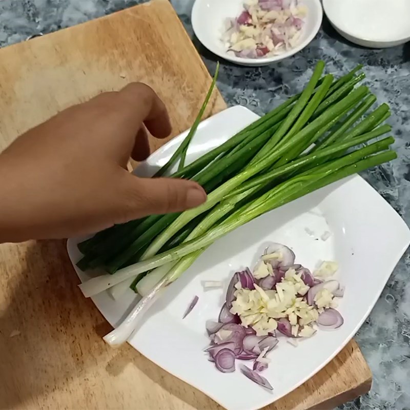 Step 1 Prepare the ingredients for Dried Snakehead Fish with Pepper