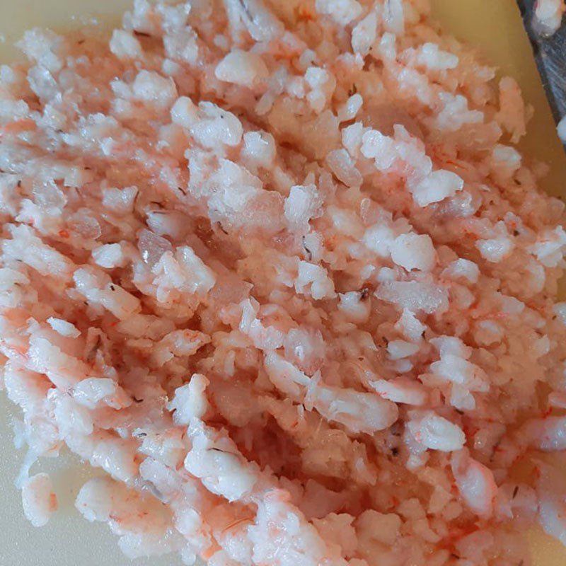 Step 1 Prepare the ingredients Fried Shrimp and Chicken Sausage
