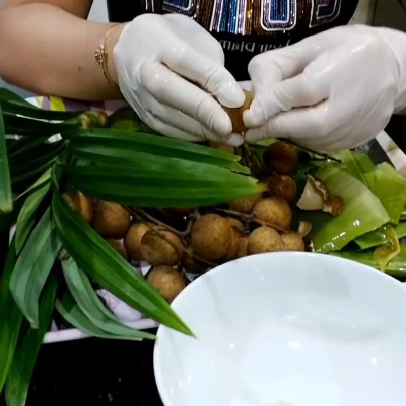 Step 1 Preparing ingredients for Longan Aloe Vera Dessert
