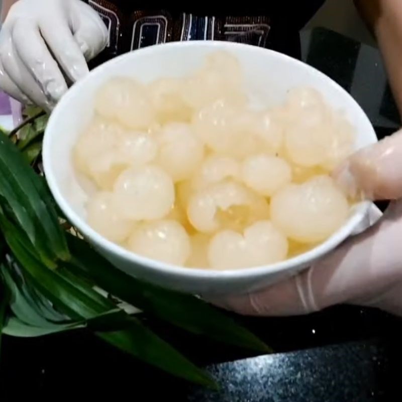 Step 1 Prepare the ingredients for Longan and Aloe Vera Dessert