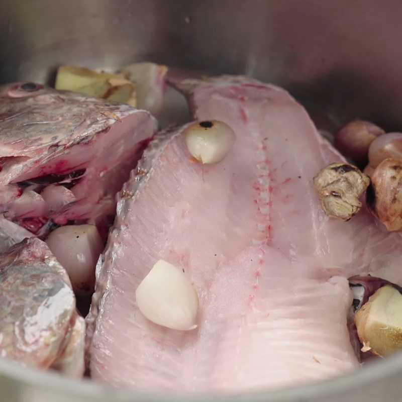 Step 1 Prepare Ingredients for Hai Phong Fish Noodle