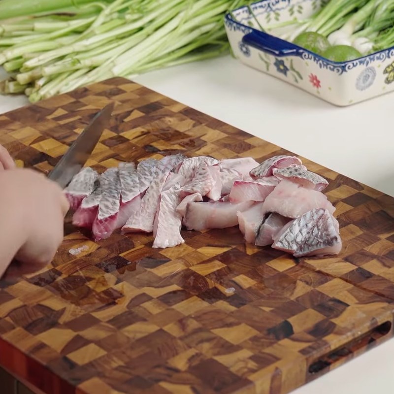 Step 1 Prepare Ingredients for Hai Phong Fish Noodle