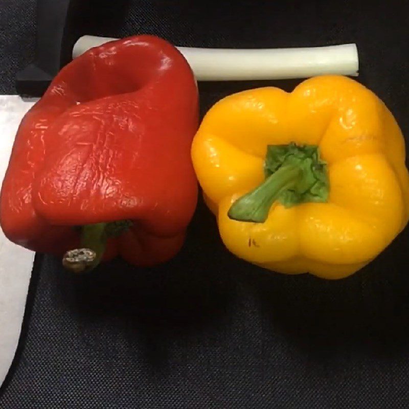 Step 1 Prepare the ingredients for Stir-fried Bell Peppers