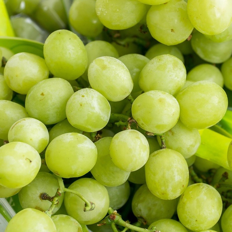 Step 1 Prepare the ingredients for Green Grape Milk Smoothie