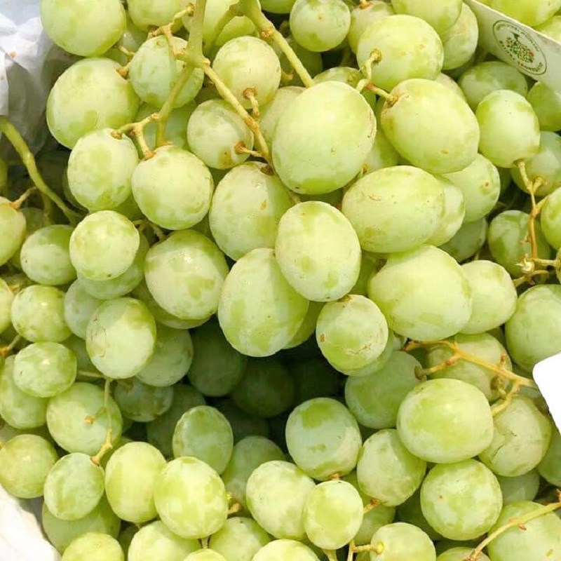 Step 1 Prepare the ingredients for Green Grape Banana Smoothie