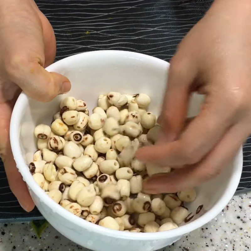 Step 1 Prepare ingredients for Lotus Seed Pumpkin Porridge
