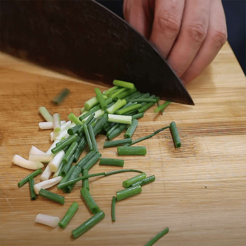 Step 2 Prepare other ingredients for Stir-fried Japanese Gourd with Eggs