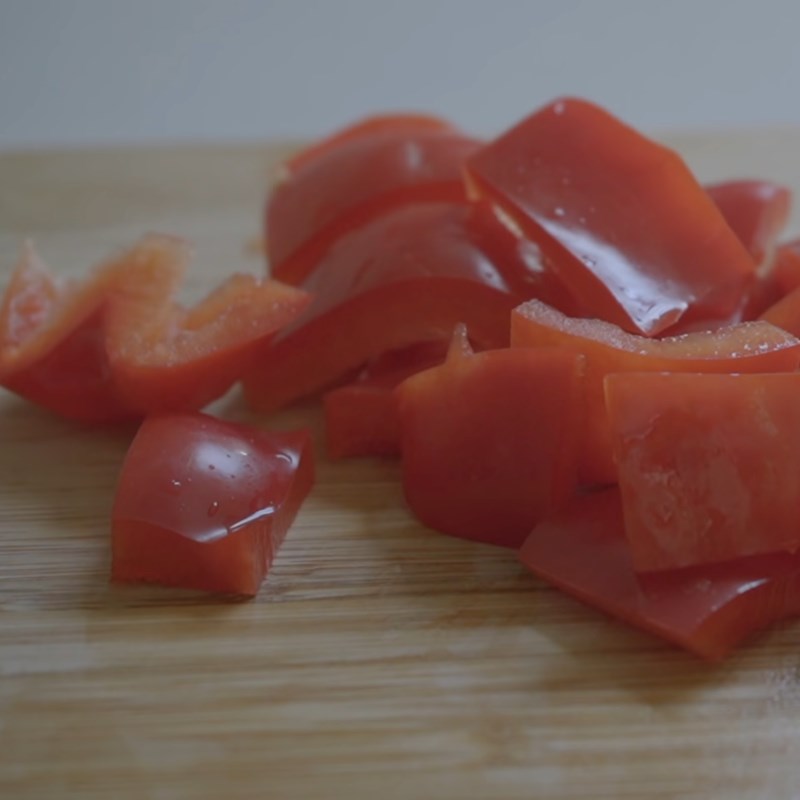 Step 1 Prepare vegetables for basa fish fillet with sweet and sour sauce