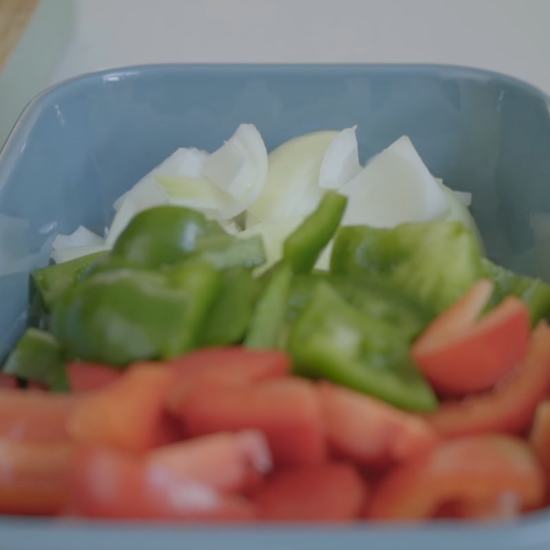 Step 1 Prepare vegetables for basa fish fillet with sweet and sour sauce