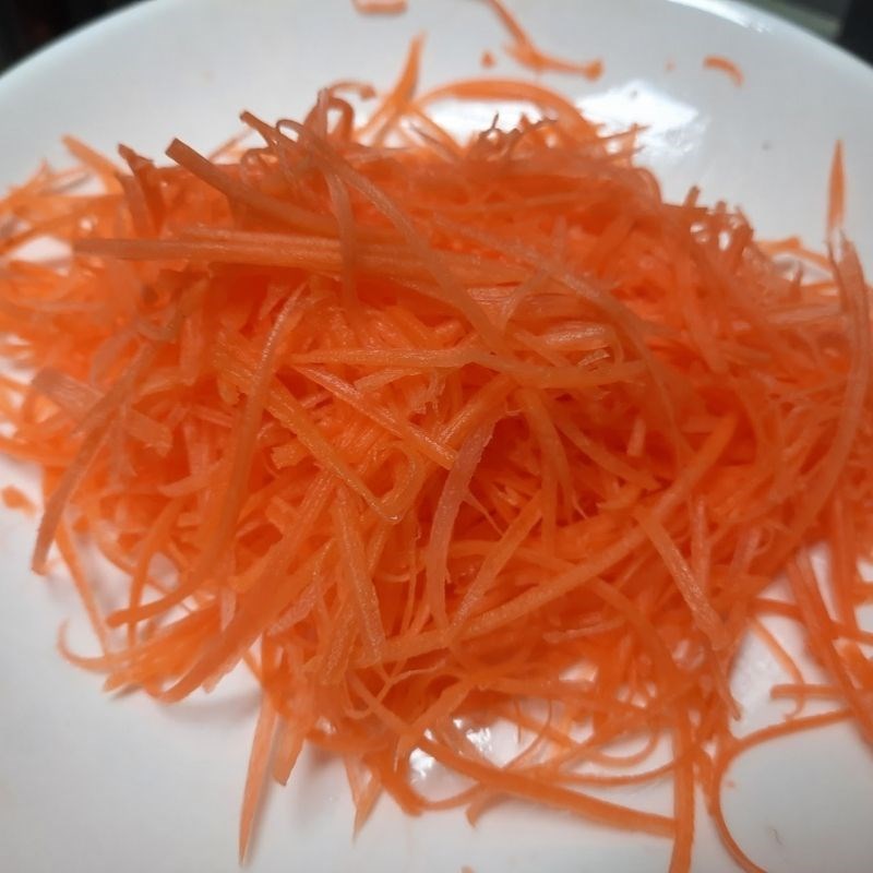 Step 1 Prepare the vegetables for Melon Salad