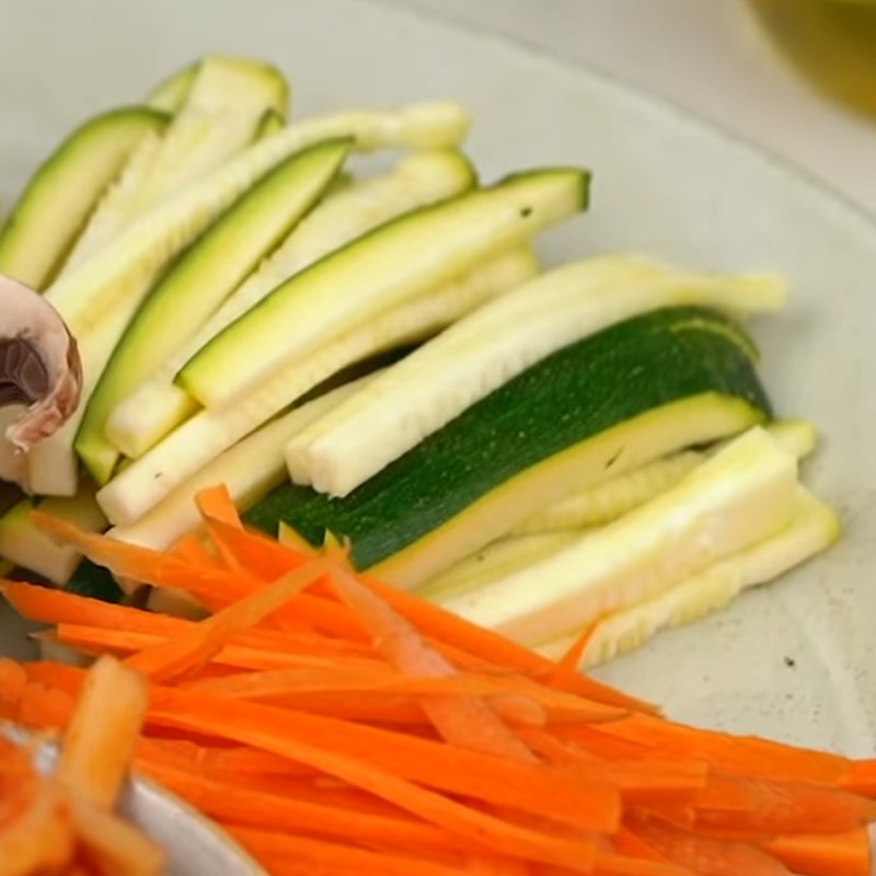 Step 1 Prepare the vegetables for Kimchi Vegetable Fried Noodles