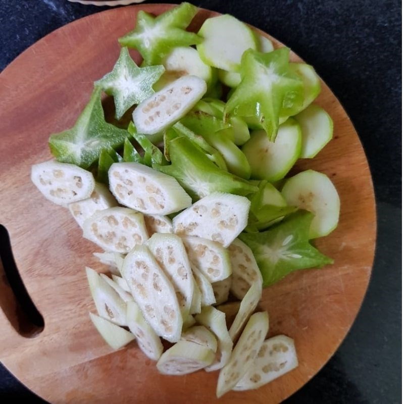 Step 2 Prepare vegetables for dipping goat meat