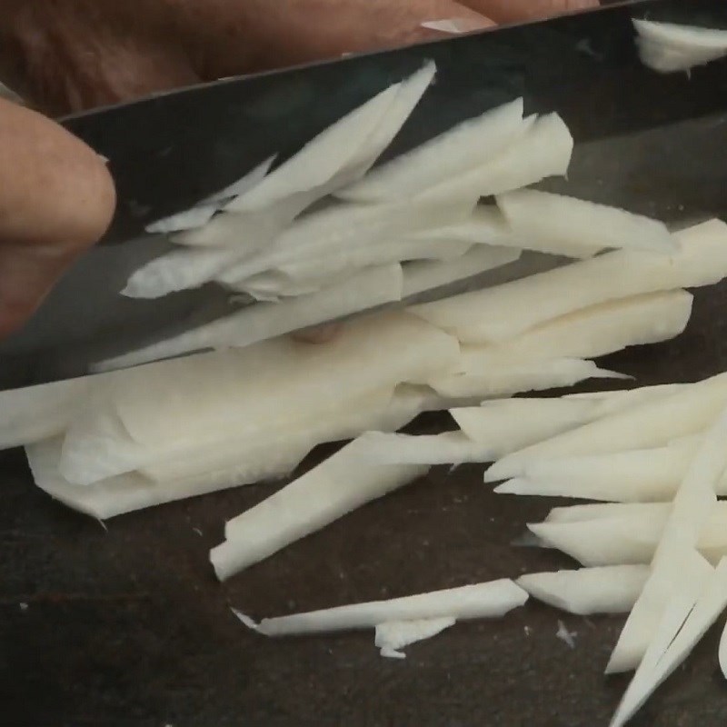 Step 1 Prepare vegetables Stir-fried Cassava