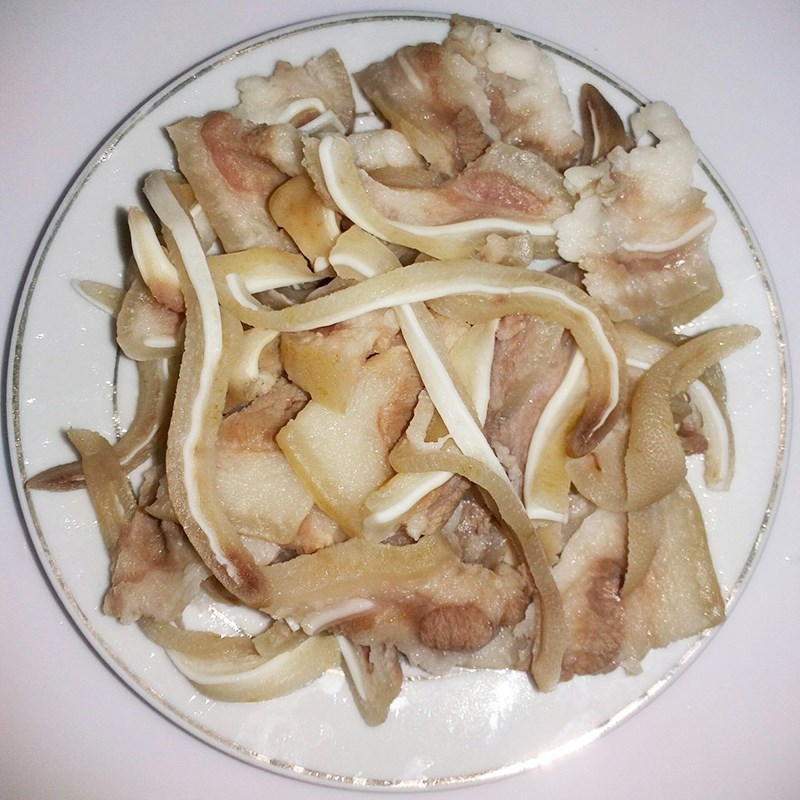 Step 1 Prepare the pork ear for Papaya Salad
