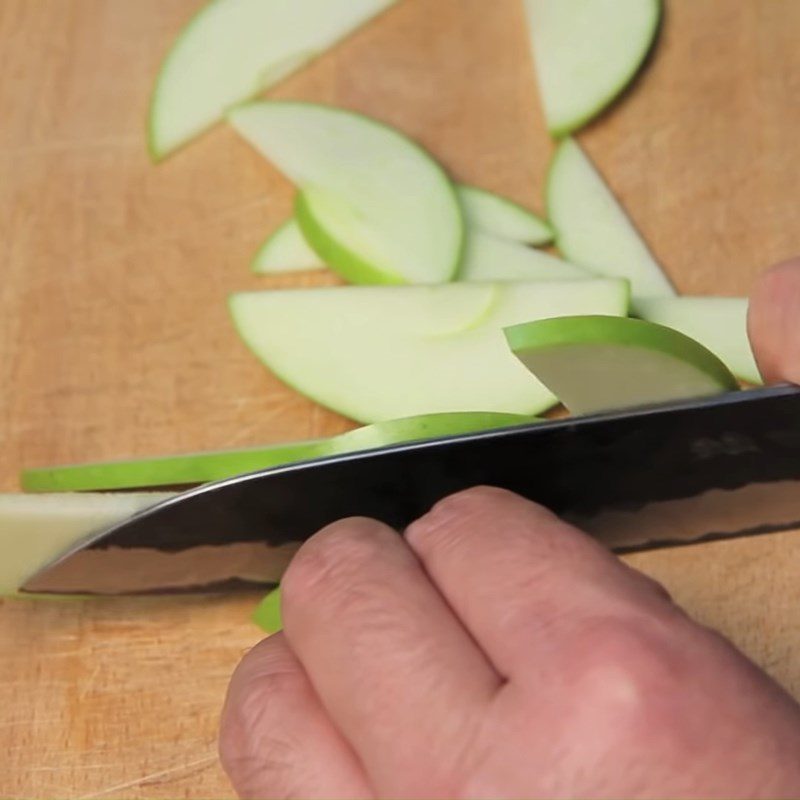 Step 1 Prepare green apples for Thai-style apple salad