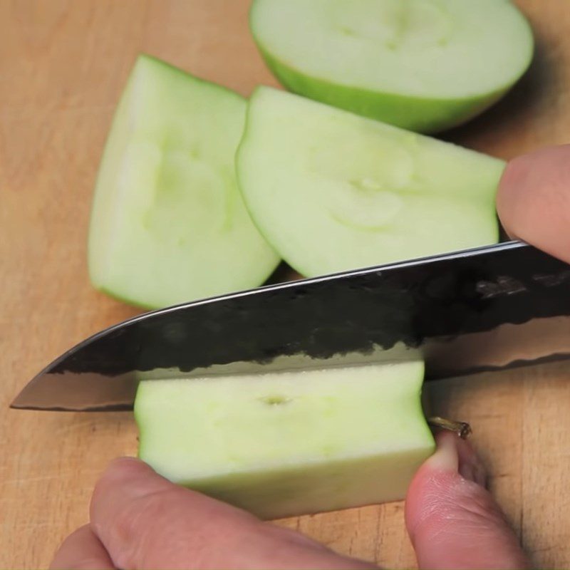 Step 1 Prepare green apples for Thai-style apple salad