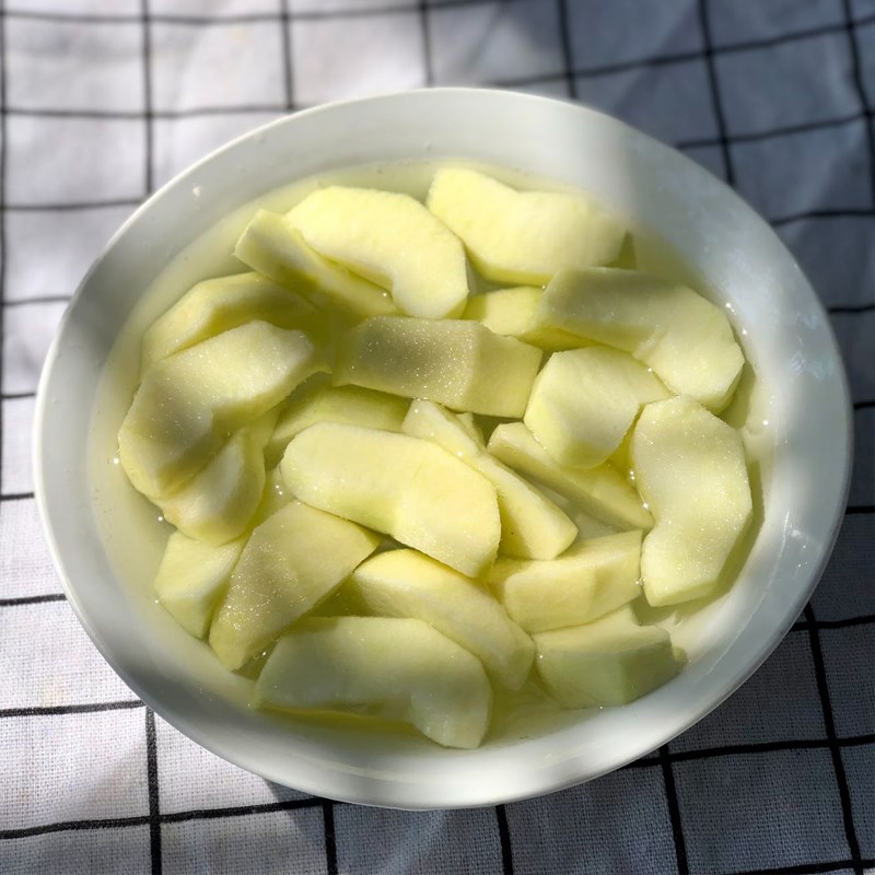 Step 2 Prepare the apples Celery apple juice