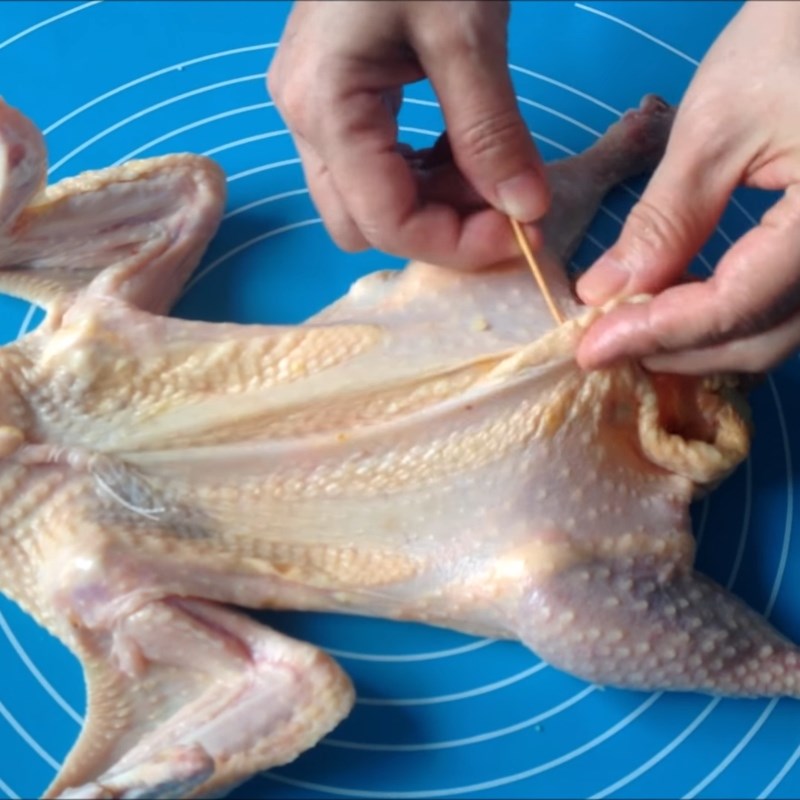 Step 3 Preparing chicken Stuffed steamed chicken