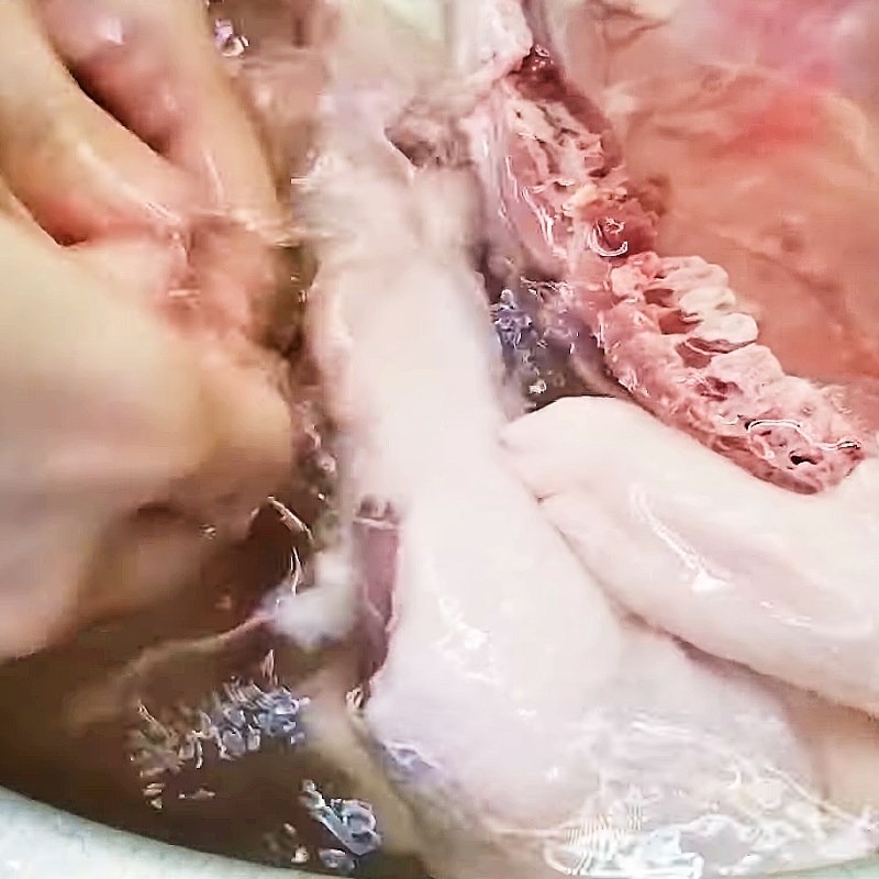 Step 1 Prepare duck meat for Duck Salad with Vietnamese coriander and green bananas (shredded duck salad)