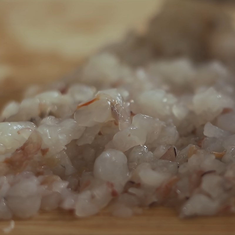 Step 1 Prepare the shrimp for fried shrimp sandwich