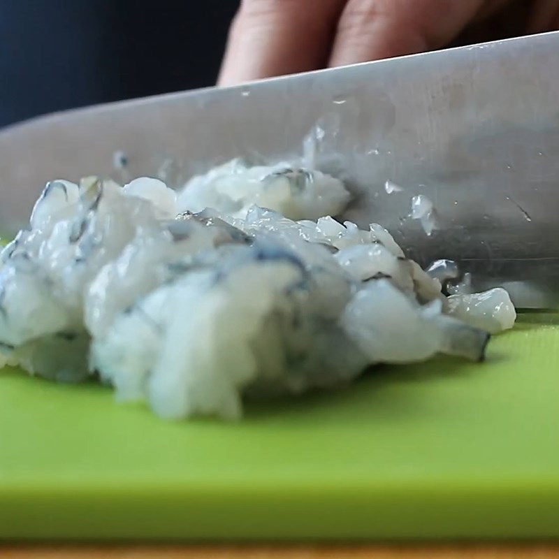 Step 2 Prepare the shrimp for crispy fried shrimp sandwich