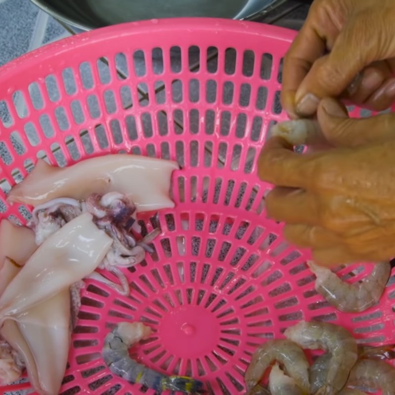 Step 2 Preparing shrimp squid Fried water spinach salad seafood
