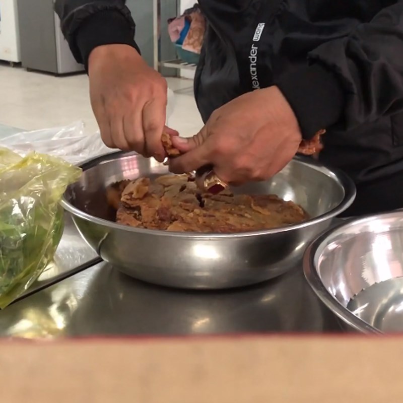 Step 1 Prepare the pork belly Fried pork belly with lemongrass and chili