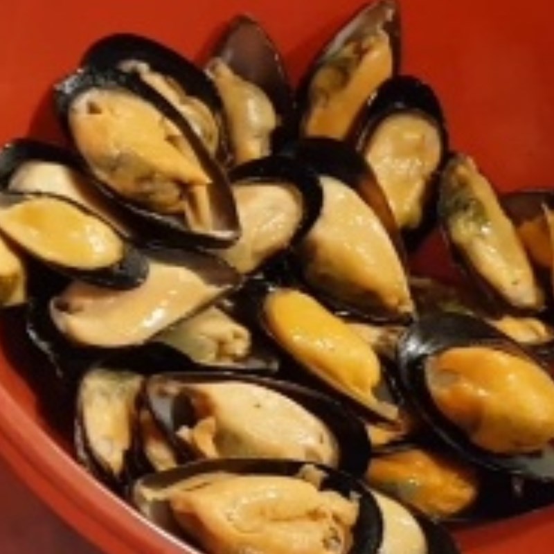 Step 1 Prepare clams Grilled clams with scallion oil