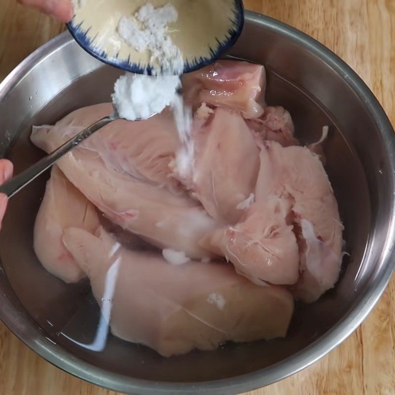 Step 1 Prepare and Steam Chicken Breast for Dried Chicken Using an Oven
