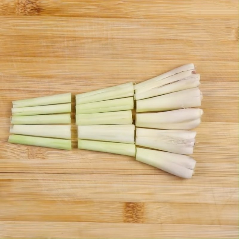 Step 1 Prepare and boil the lemongrass for Lemongrass Orange Tea