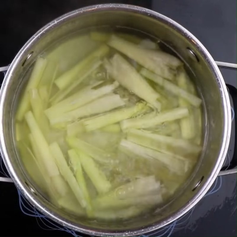 Step 1 Prepare and boil the lemongrass for Lemongrass Orange Tea