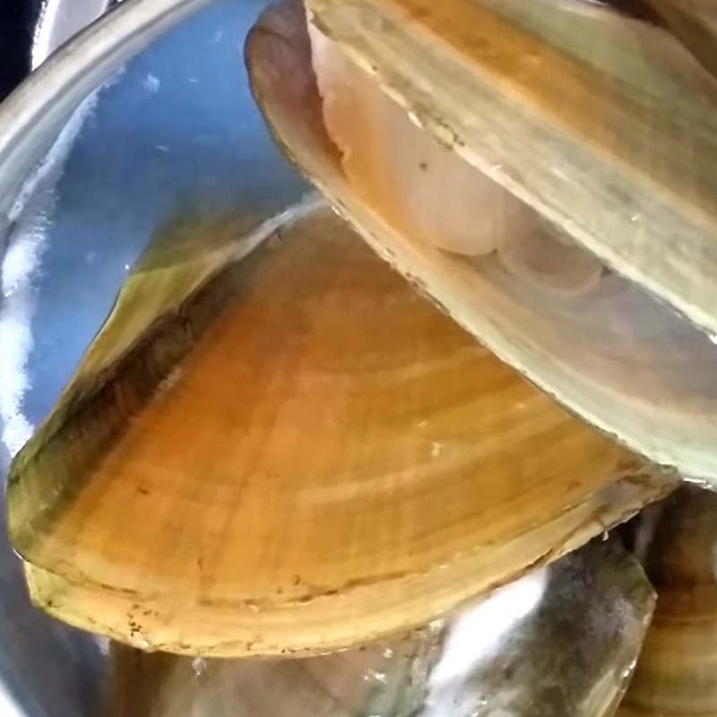 Step 1 Prepare and Boil the Clams for Clam Soup with Squash