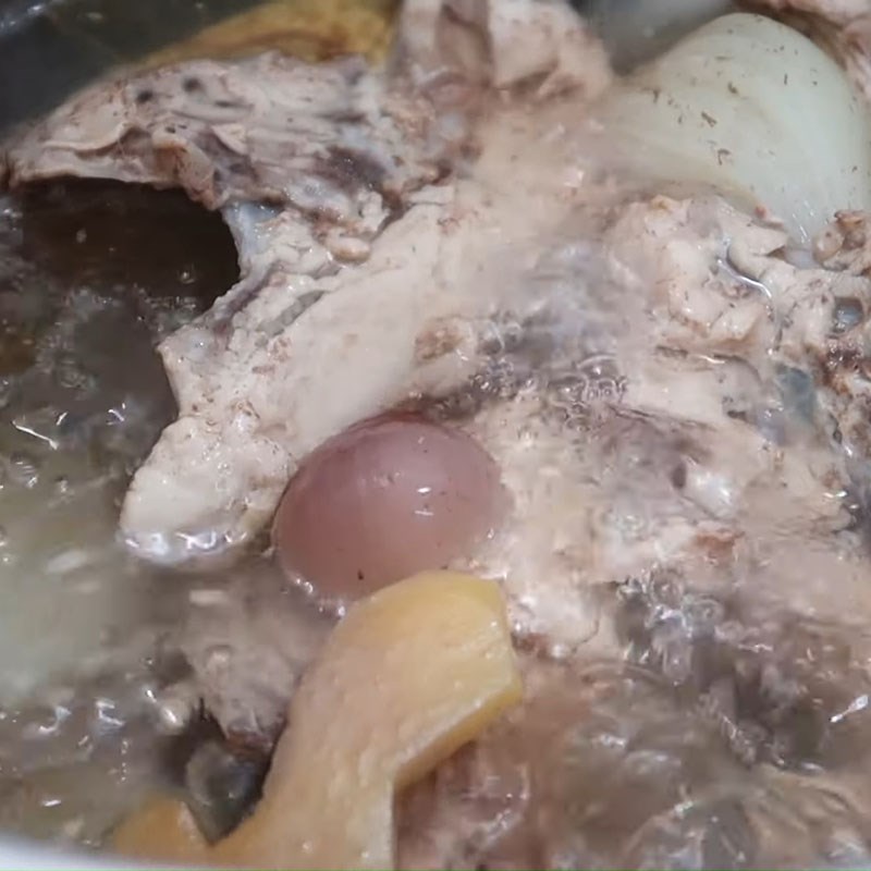 Step 1 Prepare and Simmer Chicken Bones for Seafood Mushroom Hot Pot