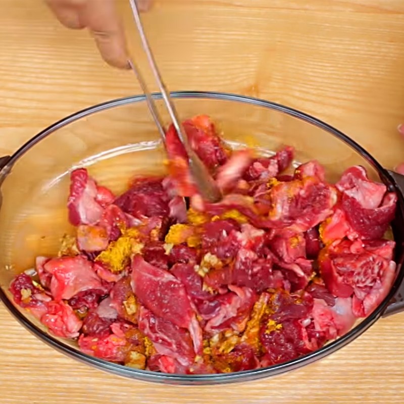 Step 3 Prepare and Marinate Beef Beef Pho with Red Sauce