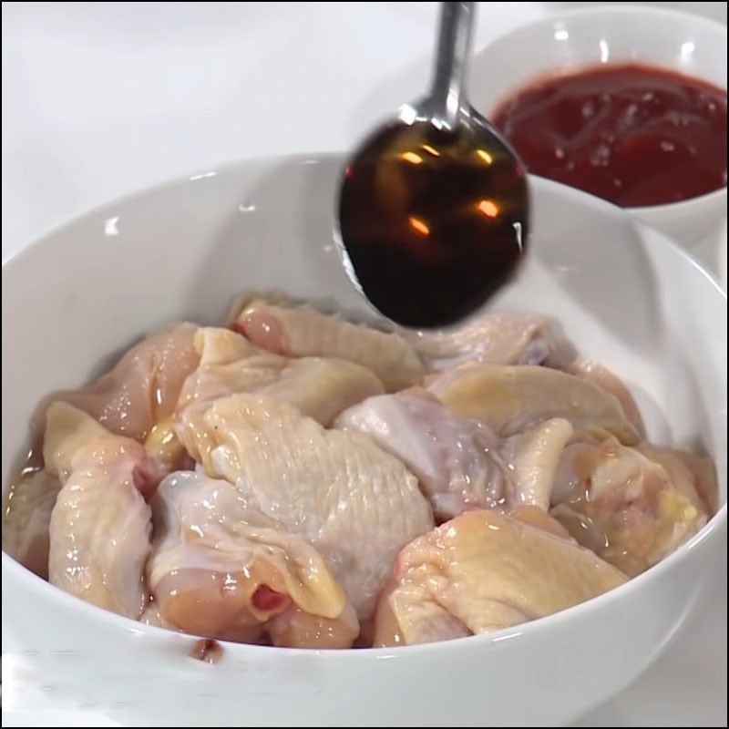 Step 1 Prepare and Marinate Chicken Fried Chicken Wings with Sarsi