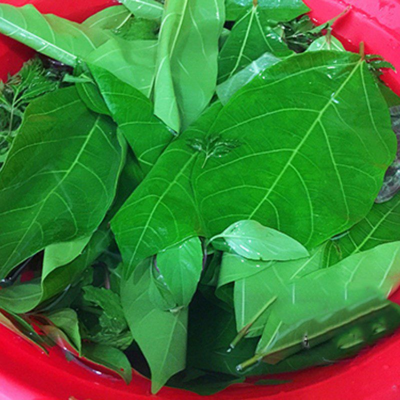 Step 2 Prepare the ingredients for pig ear salad