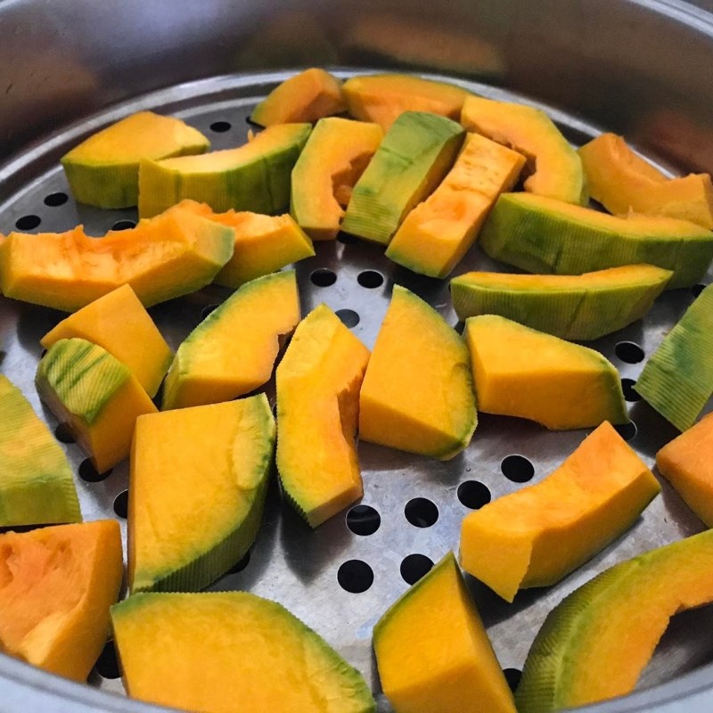 Step 1 Prepare Pumpkin Chia Seed Smoothie