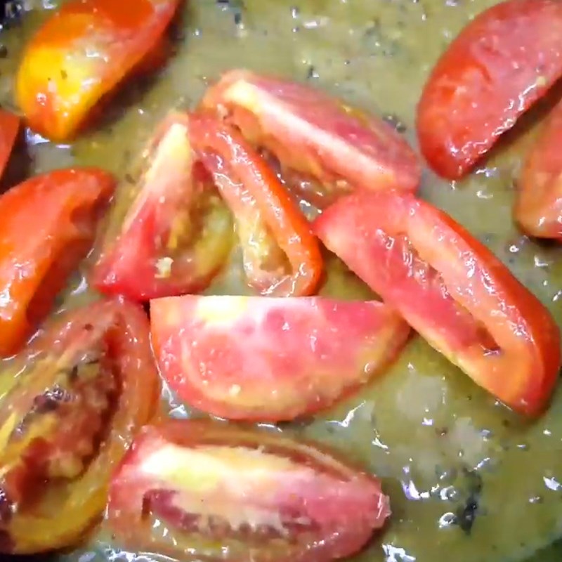 Step 3 Tomato sauce with crab roe for the Mekong Delta seafood crab hotpot