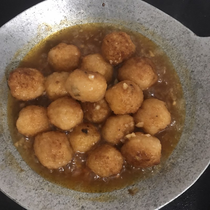 Step 3 Garlic Fish Sauce Fried Fish Balls made from leftover rice with garlic fish sauce