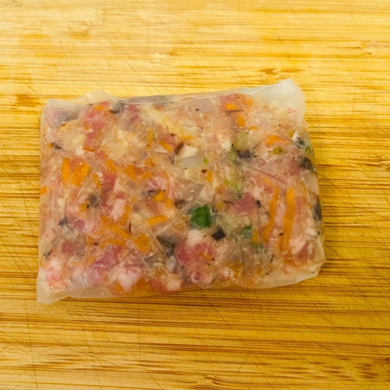 Step 3 Wrapping the Bún nem cua bể