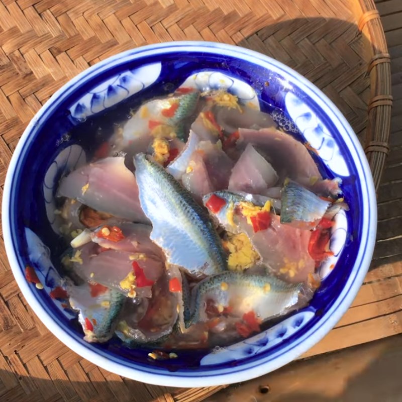 Step 3 Marinate mackerel for Nam O Fish Salad in Da Nang