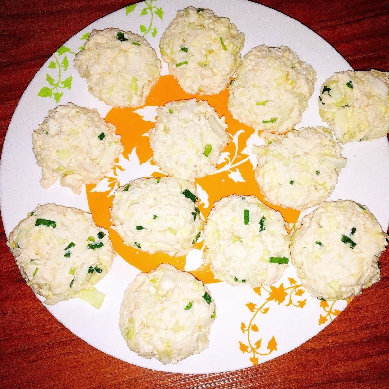 3 Ways to Make Delicious and Simple Vegetarian Tofu Patties at Home 24 Step 3 Shape the patties Vegetarian tofu and cabbage patties