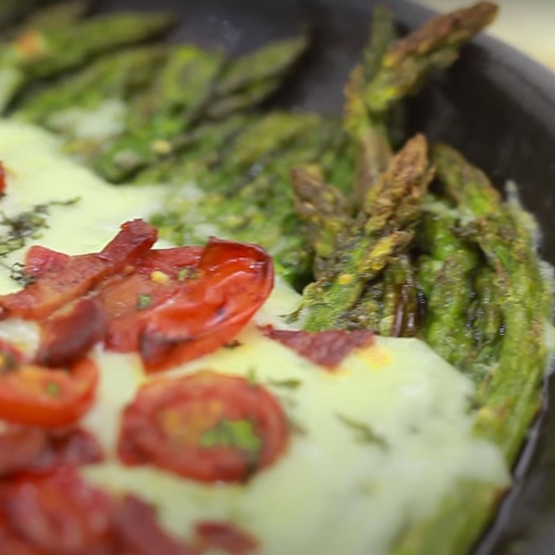 Step 5 Final product Grilled asparagus with cheese