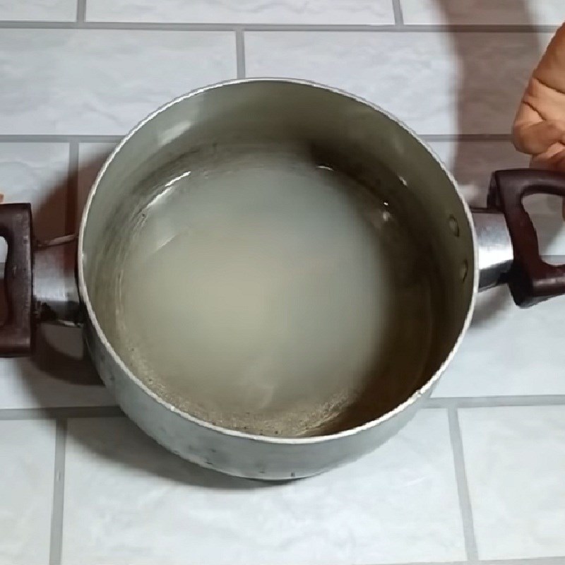 Step 1 Make the syrup for Coconut-filled Banh It