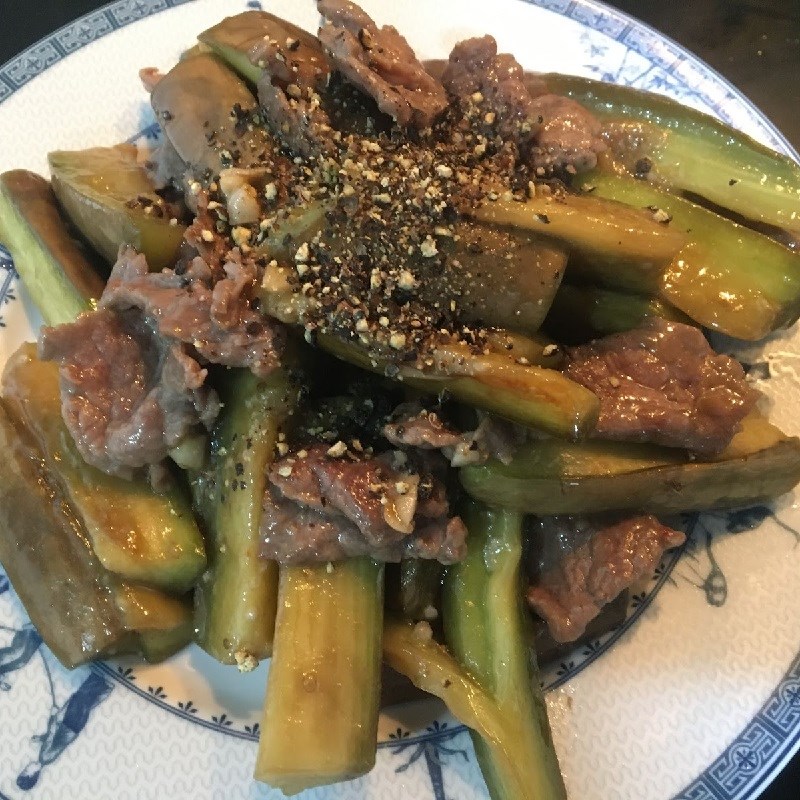 Step 4 Final Product Stir-fried eggplant with beef