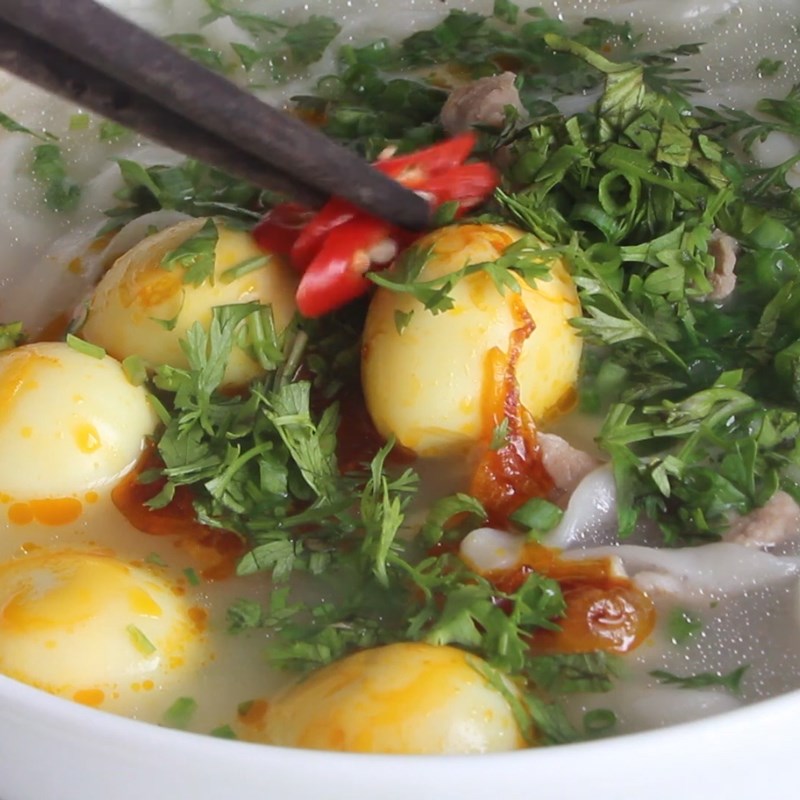 Step 8 Final product Nghe An pork bone noodle soup
