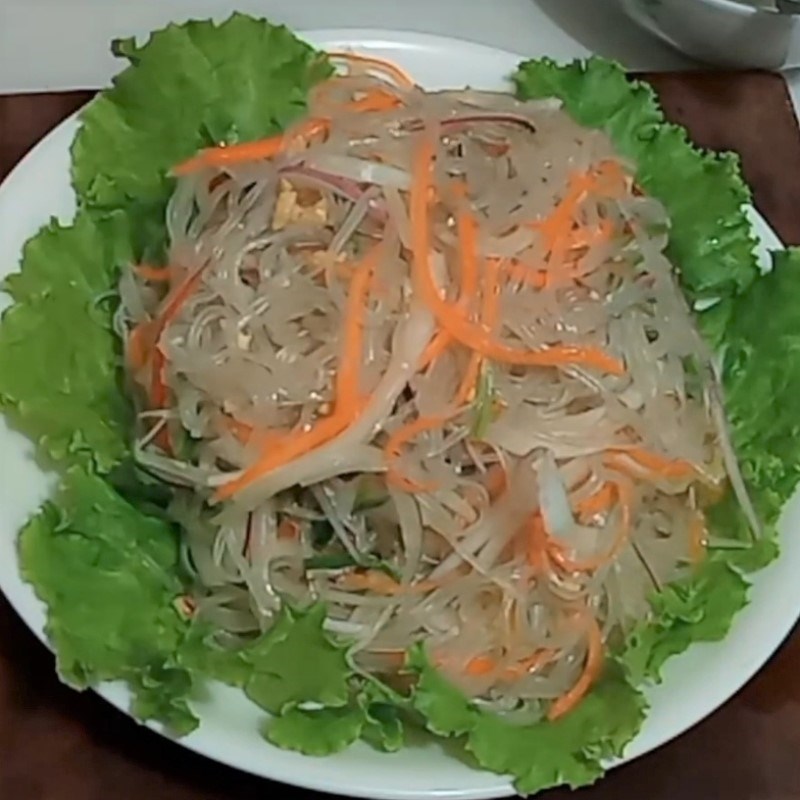 Step 5 Final product Shrimp celery salad with sour and spicy sauce
