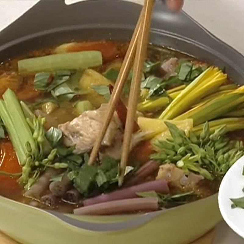 Step 5 Finished Product Dry Chili Fish Head Hot Pot
